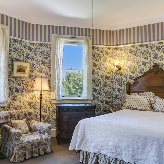 Lilac Room 1